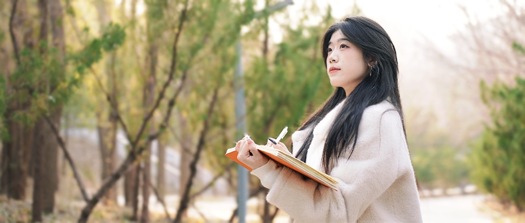 还是那群人，还是老地方，每个人都悄悄变了模样。